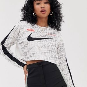 Nike soccer crop top